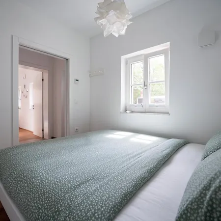 Apartma Na Trgu Apartment *
